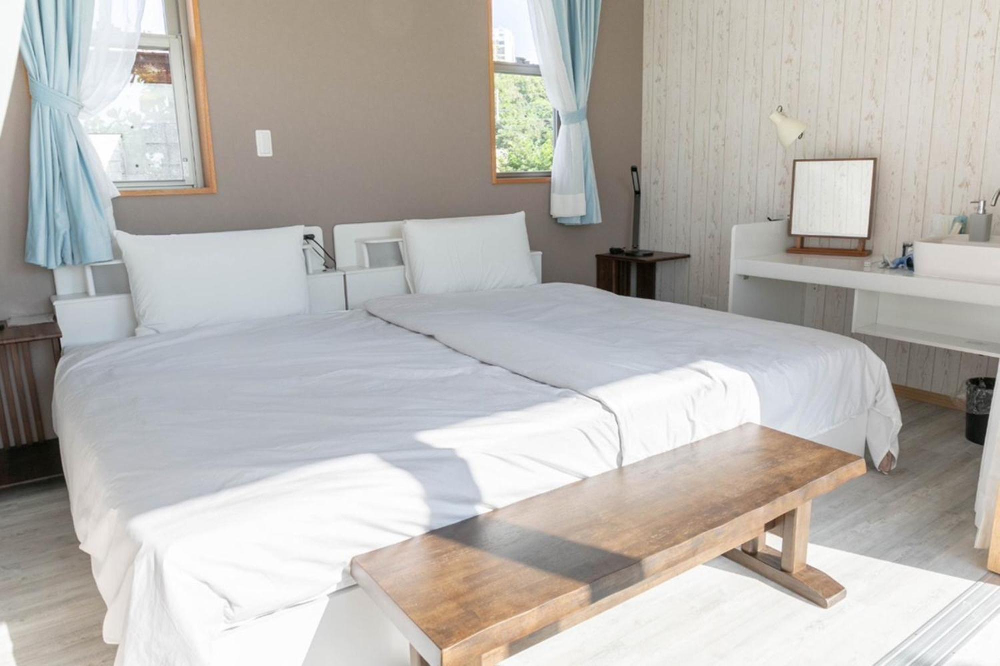 La Casa Panacea Okinawa Resort Onna Værelse billede